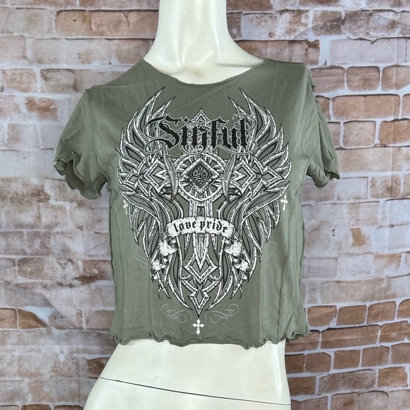 Sinful Tops - Sinful By Affliction Women’s Graphic Short Sleeve Baby Tee -Size: M/XL-NWT
